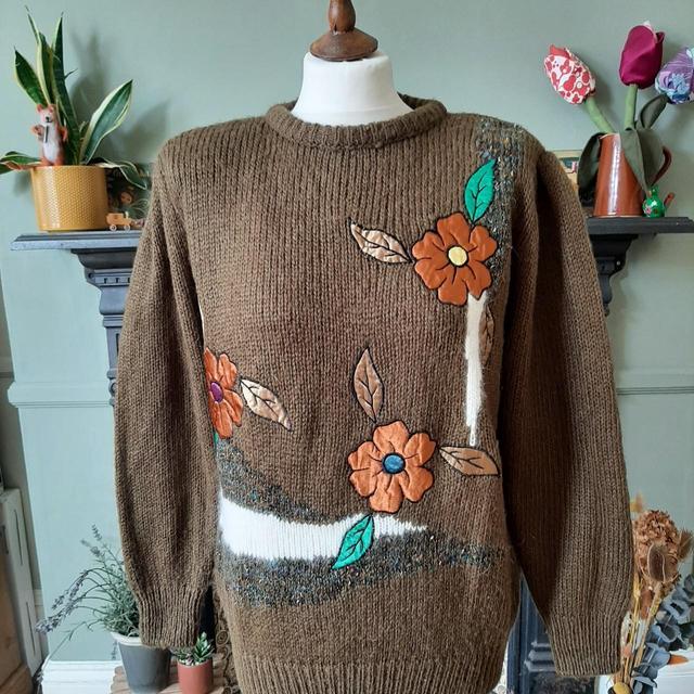 Vintage Women's Jumper - Brown - M on Productcaster.