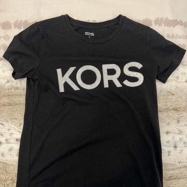 Michael Kors Women's T-shirt - Black - 6 on Productcaster.