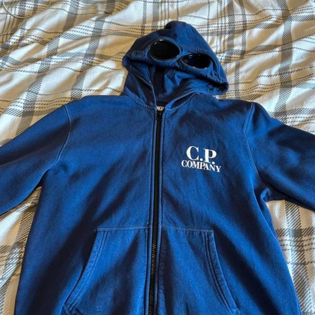 CP Company Men's Jumper - Blue - XS on Productcaster.