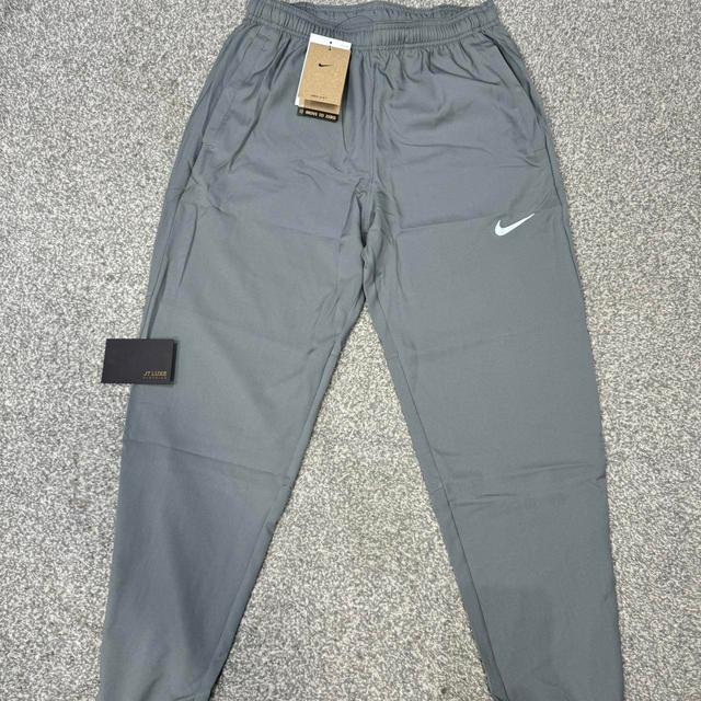 Nike Men's Sweatpants - Grey - M on Productcaster.