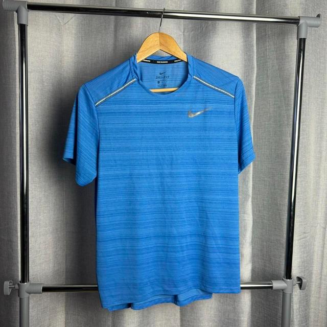 Nike Men's T-shirt - Blue - M on Productcaster.