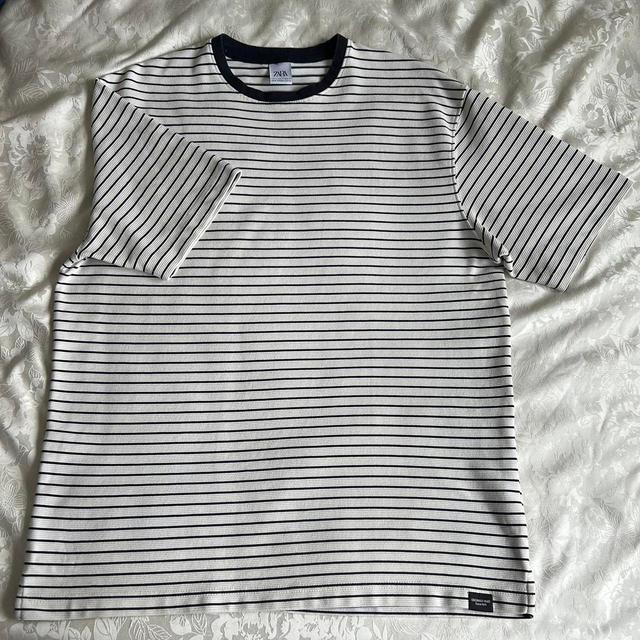 Zara Men's T-shirt - Black/White - L on Productcaster.