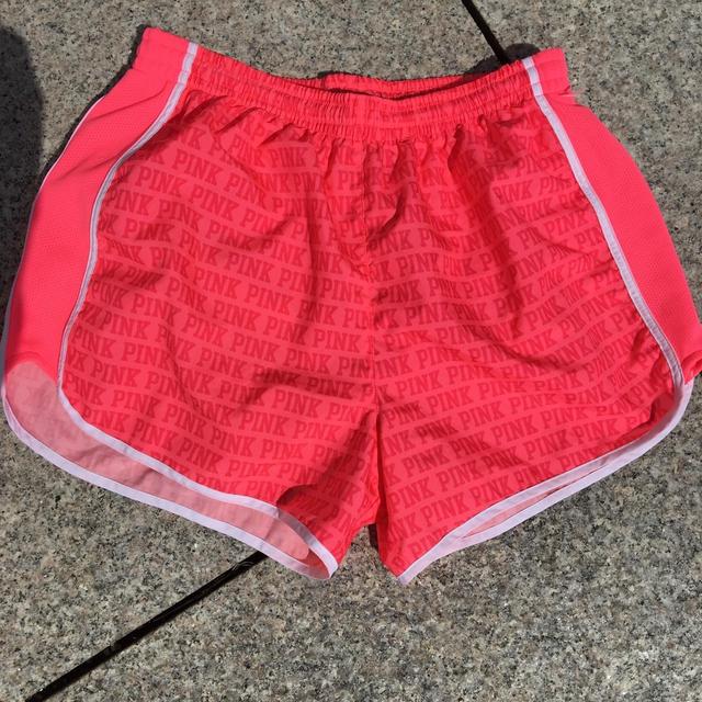 Victoria's Secret Women's Shorts - Pink - S on Productcaster.