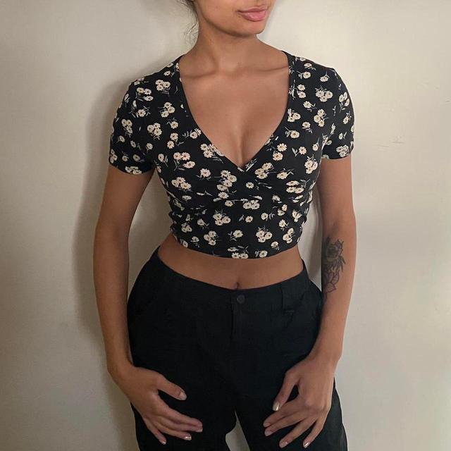 Women's Crop top - Black/White - 6 on Productcaster.