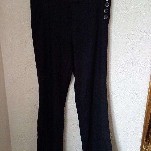 Anthropologie Women's Trousers - Black - UK 16 on Productcaster.