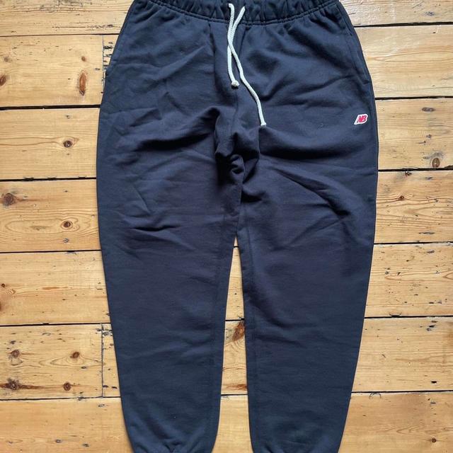 New Balance Men's Sweatpants - Black - M on Productcaster.