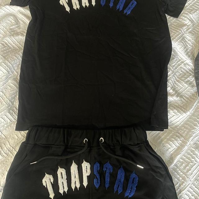 Trapstar Men's T-shirt - Black - M on Productcaster.