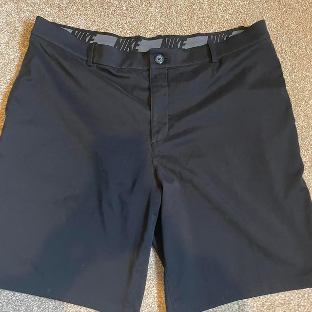 Nike Men's Shorts - Black - 40" on Productcaster.