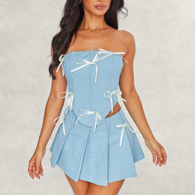 PrettyLittleThing Women's Corset - Blue - 6 on Productcaster.