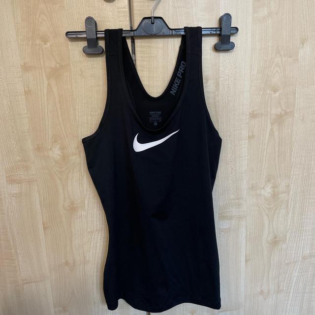 Nike Women's Vest - Black/White - S on Productcaster.