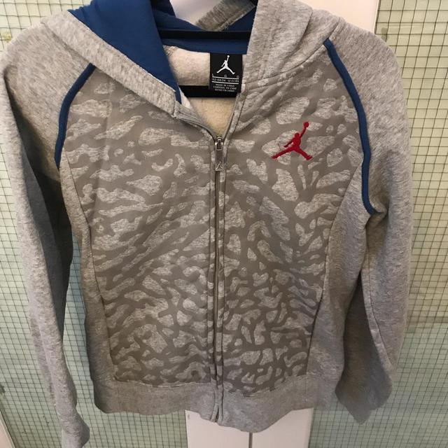 Jordan Kids' Hoodie - Grey on Productcaster.