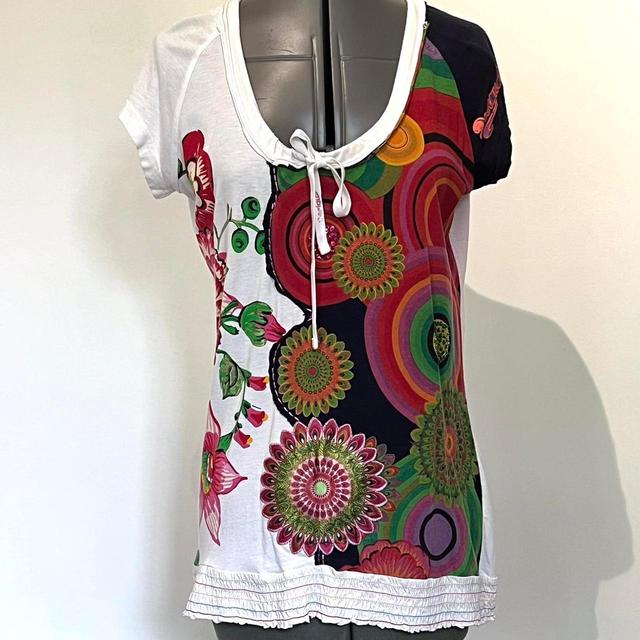 Desigual Women's T-shirt - White/Multi - XL on Productcaster.