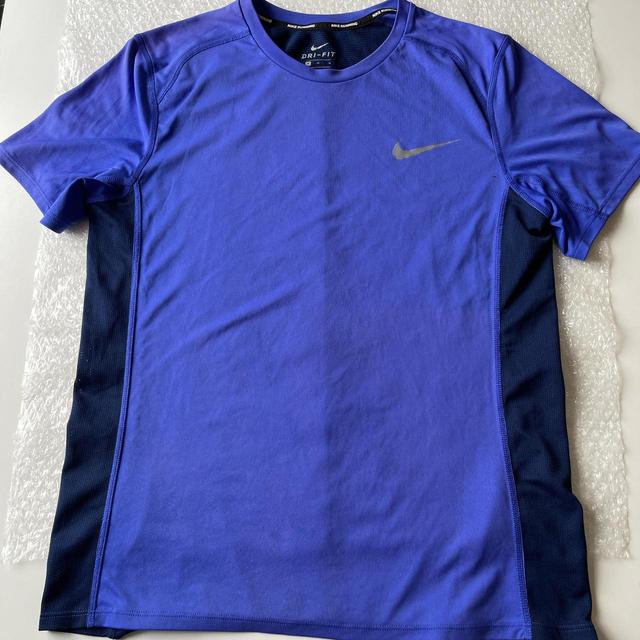 Nike Men's T-shirt - Blue/Purple - M on Productcaster.