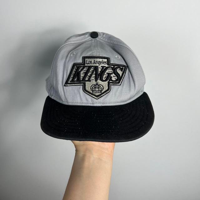 New Era Men's Hat - Black on Productcaster.