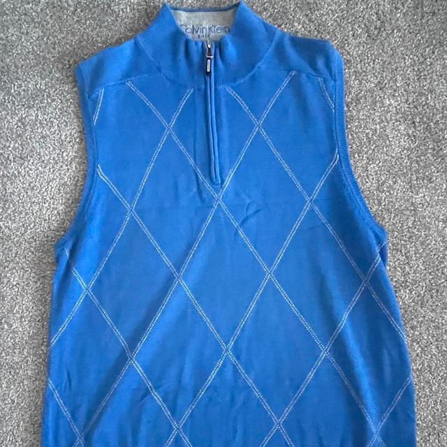 Calvin Klein Men's Vest - Blue - L on Productcaster.