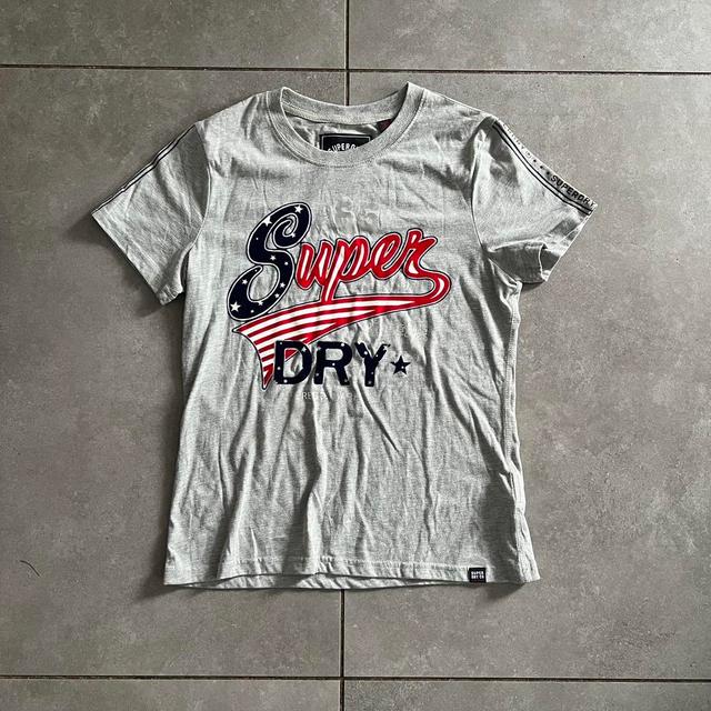 Superdry Women's T-shirt - Grey - 12 on Productcaster.