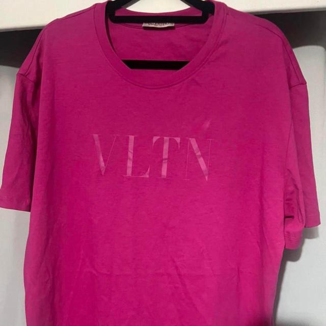 Valentino Men's T-shirt - Pink - L on Productcaster.