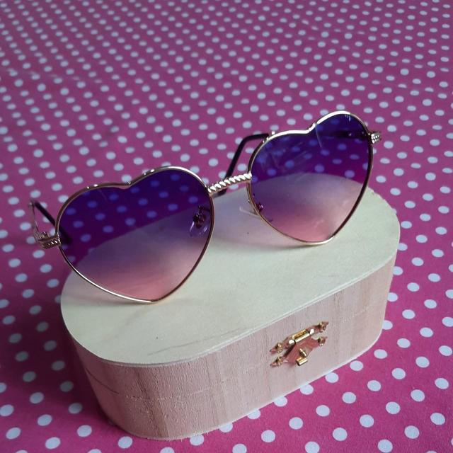 Women's Sunglasses - Pink on Productcaster.