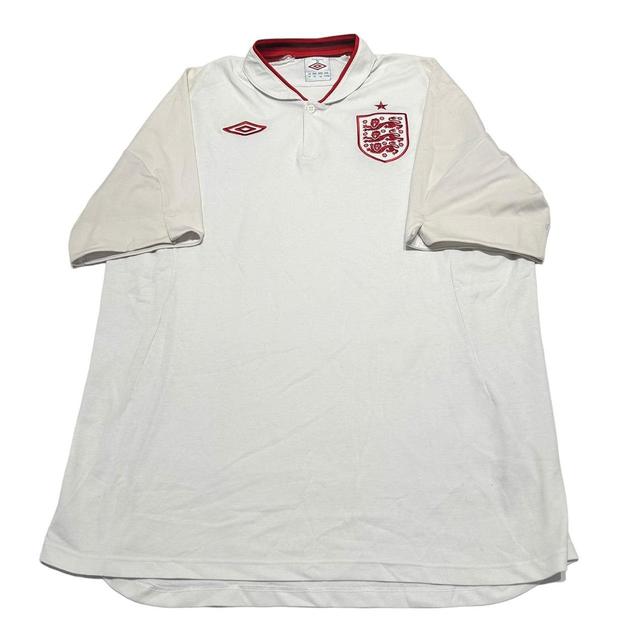 Umbro Men's T-shirt - White/Multi on Productcaster.