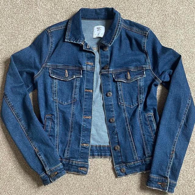 Bershka Women's Denim Jacket - Blue/Navy - S on Productcaster.