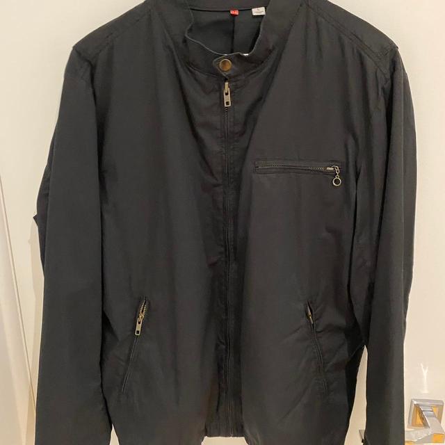 UNIQLO Men's Bomber Jacket - Black - L on Productcaster.