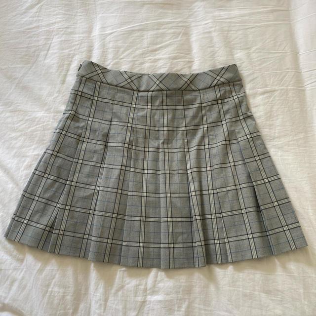 UNIQLO Women's Skirt - Grey/Black - UK 10 on Productcaster.