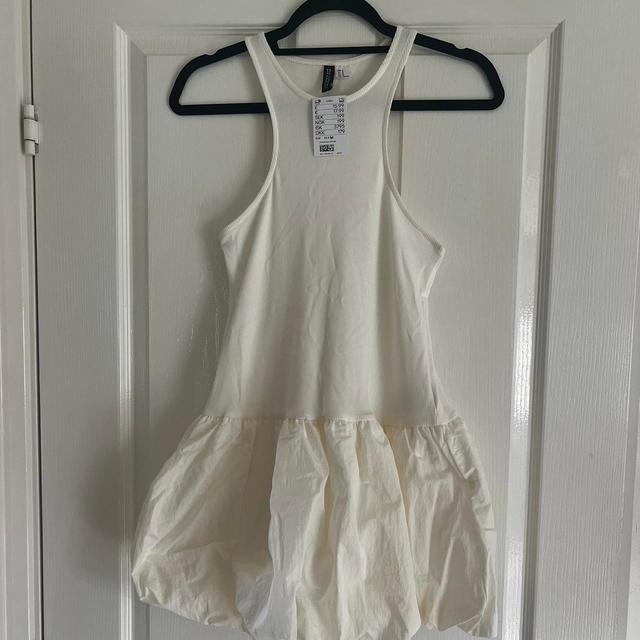 H&M Women's Dress - Cream - 10 on Productcaster.