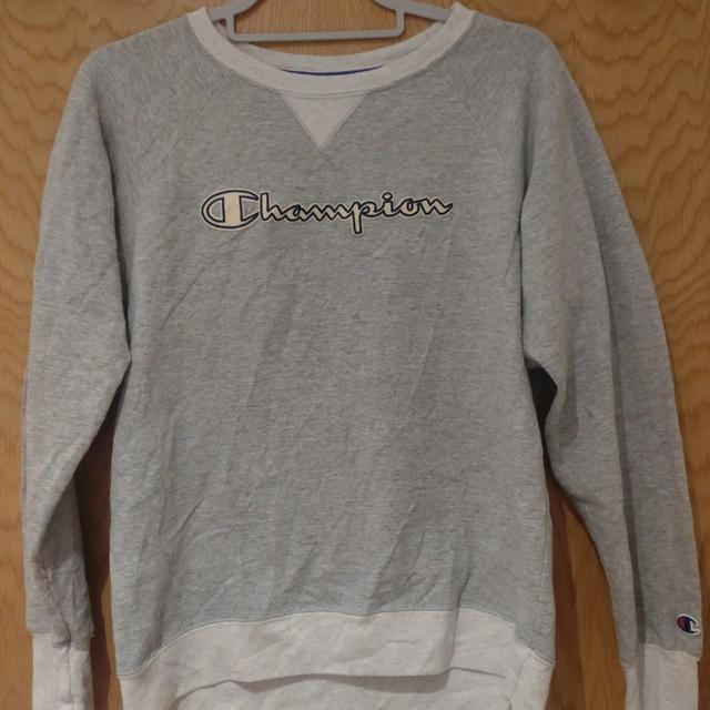 Champion Men's Sweatshirt - Grey/White - S on Productcaster.