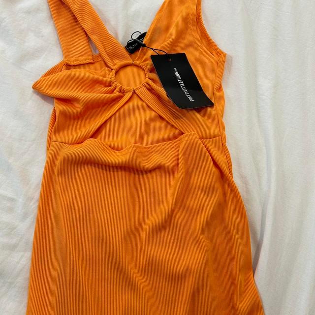 PrettyLittleThing Women's Dress - Orange - 4 on Productcaster.