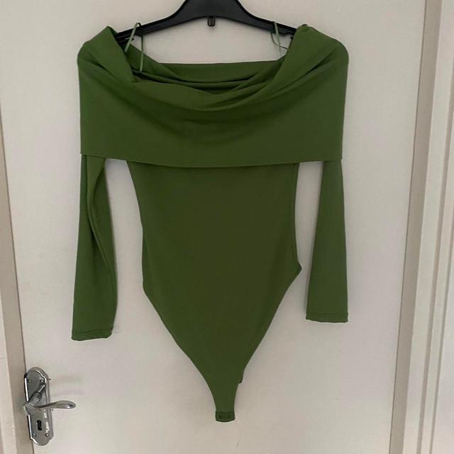 Zara Women's Bodysuit - Green - M on Productcaster.