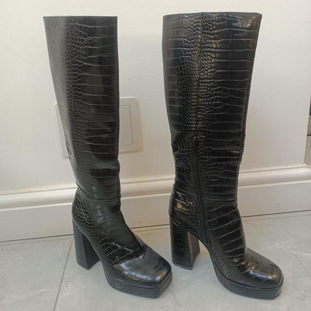 River Island Women's Knee high Boots - Black - UK 4 on Productcaster.