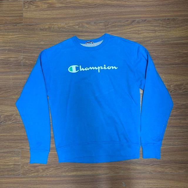 Champion Men's Sweatshirt - Blue - M on Productcaster.