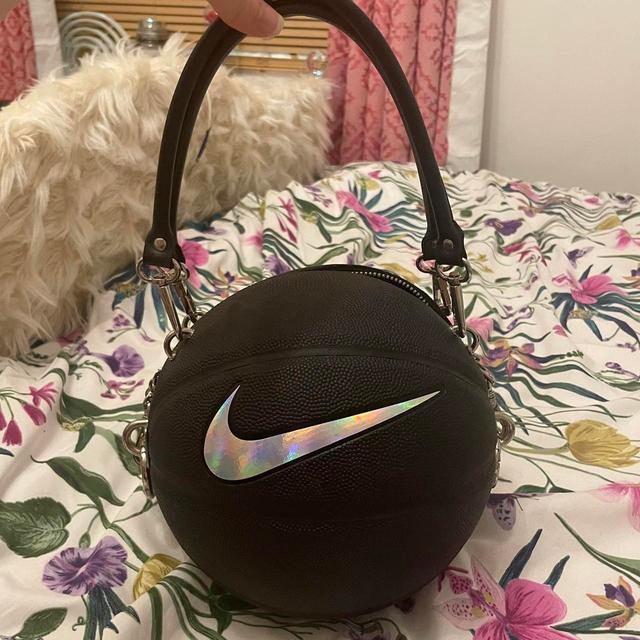 Nike Women's Bag - Black on Productcaster.