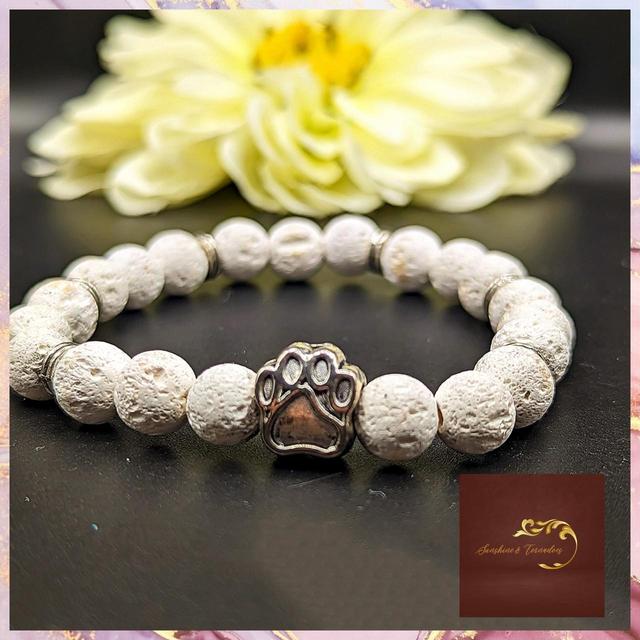 Handmade Women's Bracelet - White/Silver on Productcaster.