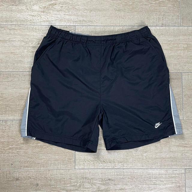 Nike Men's Shorts - Black - XL on Productcaster.