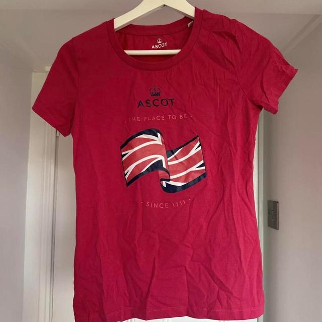 Preloved Women's T-shirt - Pink - S on Productcaster.