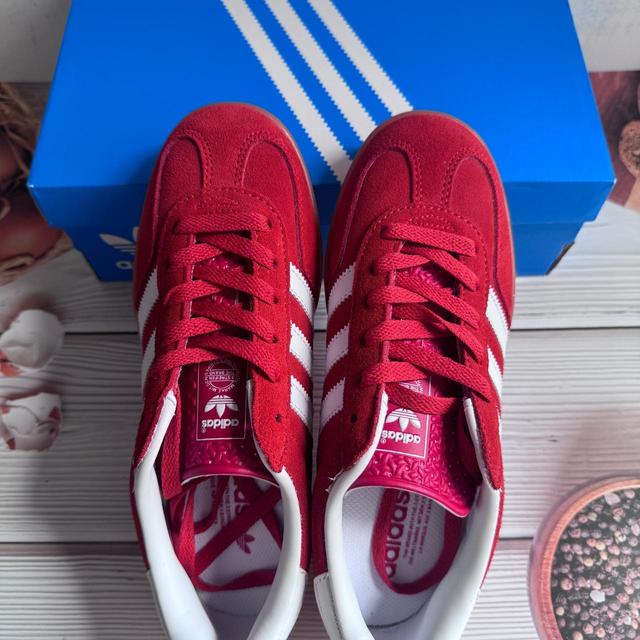 Adidas Women's Trainers - Red - UK 6 on Productcaster.