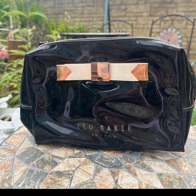 Ted Baker Women's Makeup and wash bags - Black on Productcaster.