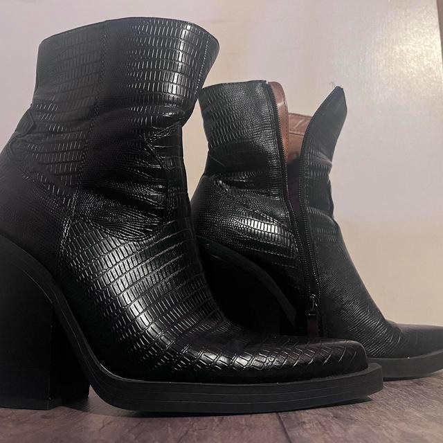 ASOS Women's Ankle Boots - Black - UK 5 on Productcaster.