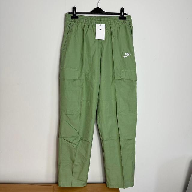 Nike Men's Cargo Trousers - White - L on Productcaster.