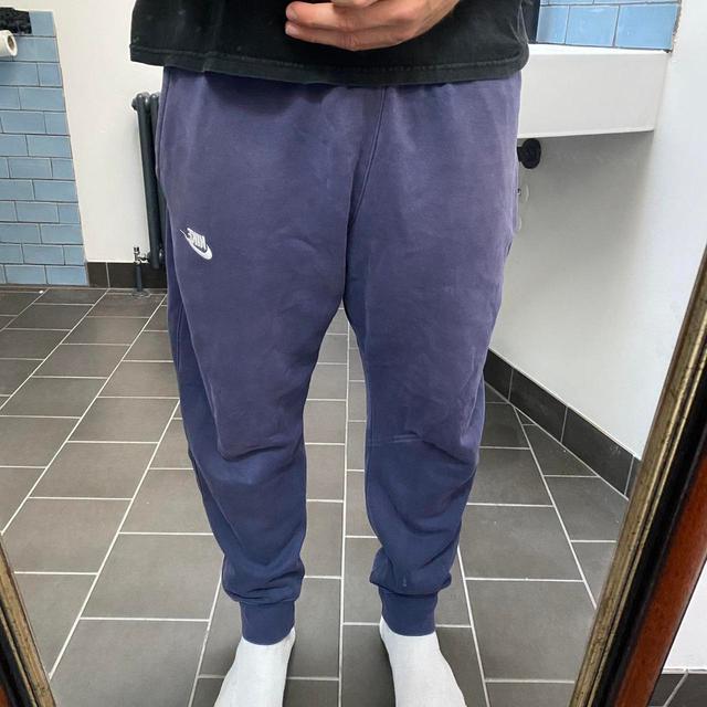 Nike Men's Sweatpants - Navy - L on Productcaster.