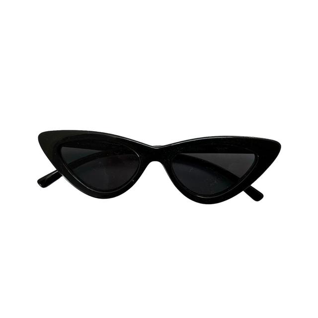 Adam Selman Women's Cat eye Sunglasses - Black on Productcaster.