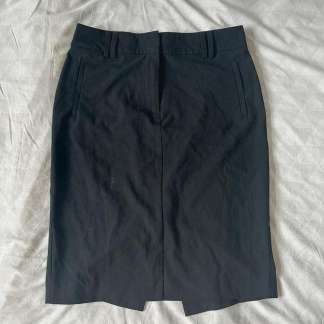 Marks & Spencer Women's Skirt - Black - UK 10 on Productcaster.