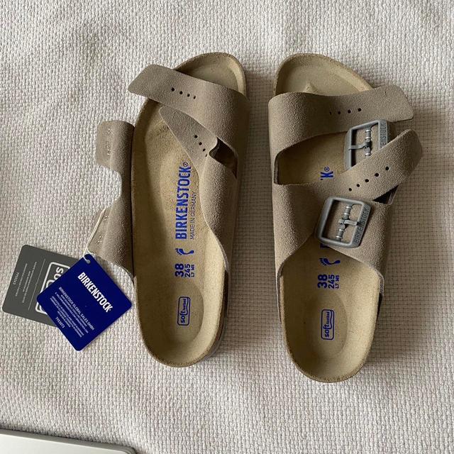 Birkenstock Women's Sandals - Tan/Cream - UK 5 on Productcaster.