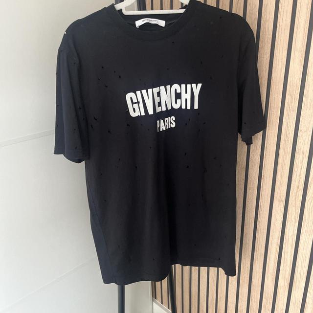 Givenchy Women's T-shirt - Black - S on Productcaster.