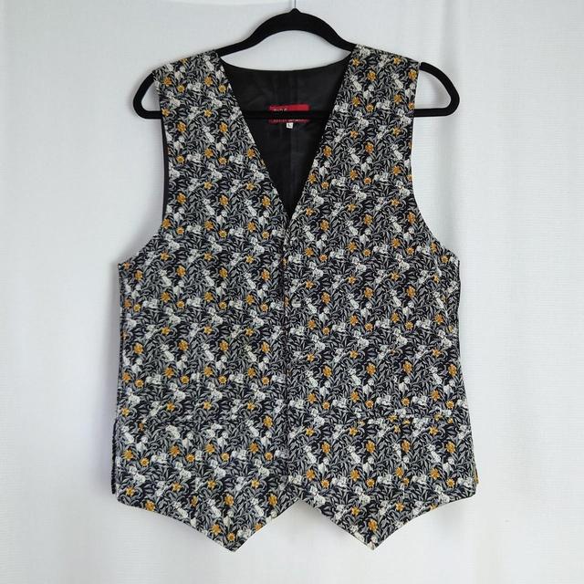 Vintage Men's Vest - Multi - L on Productcaster.