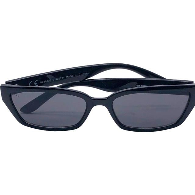 Weekday Women's Sunglasses - Black on Productcaster.