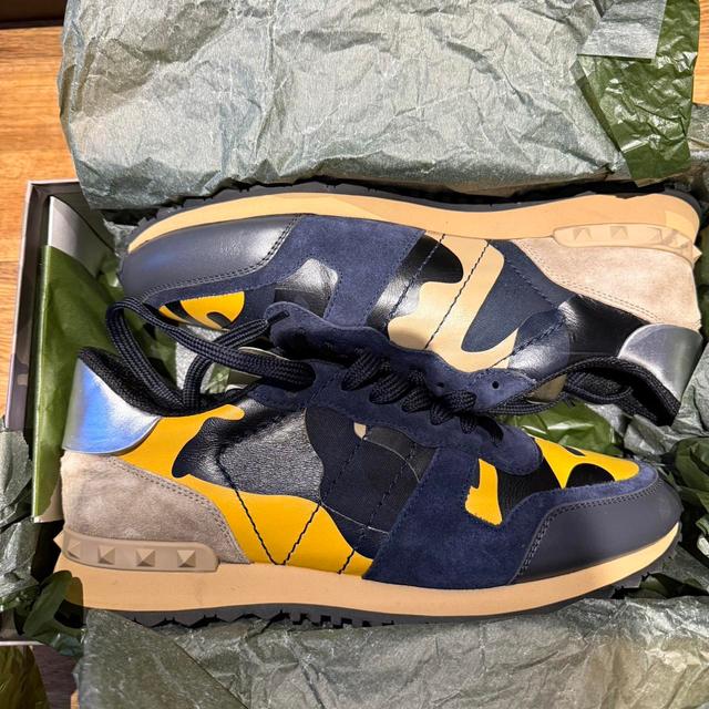 Valentino Men's Trainers - Navy/Yellow - UK 9 on Productcaster.