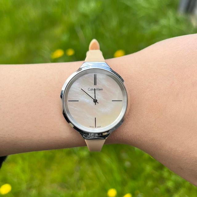 Calvin Klein Women's Analogue Watch - Cream on Productcaster.