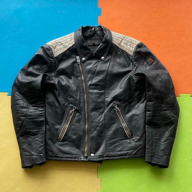 Vintage Men's Leather Jacket - Black - M on Productcaster.